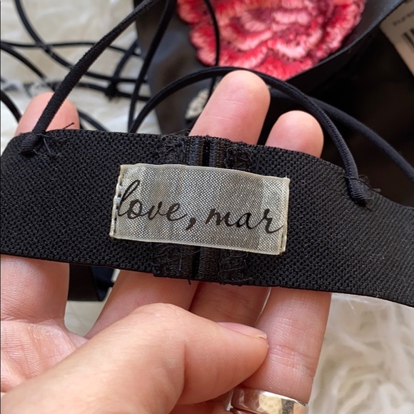 LF✨ || NWT flower embroidered bralette - Picture 7 of 7